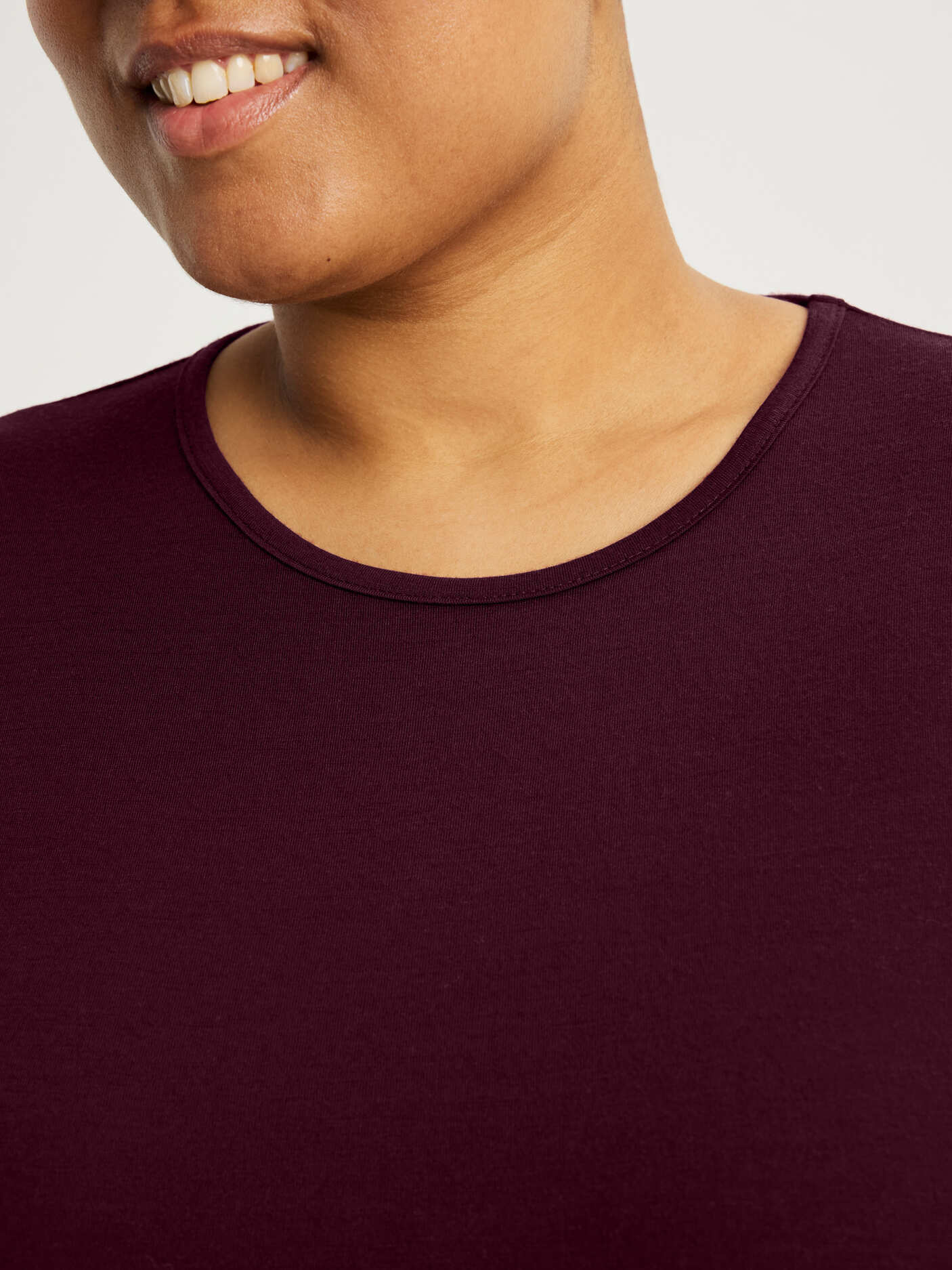 women's merino top short sleeve burgundy