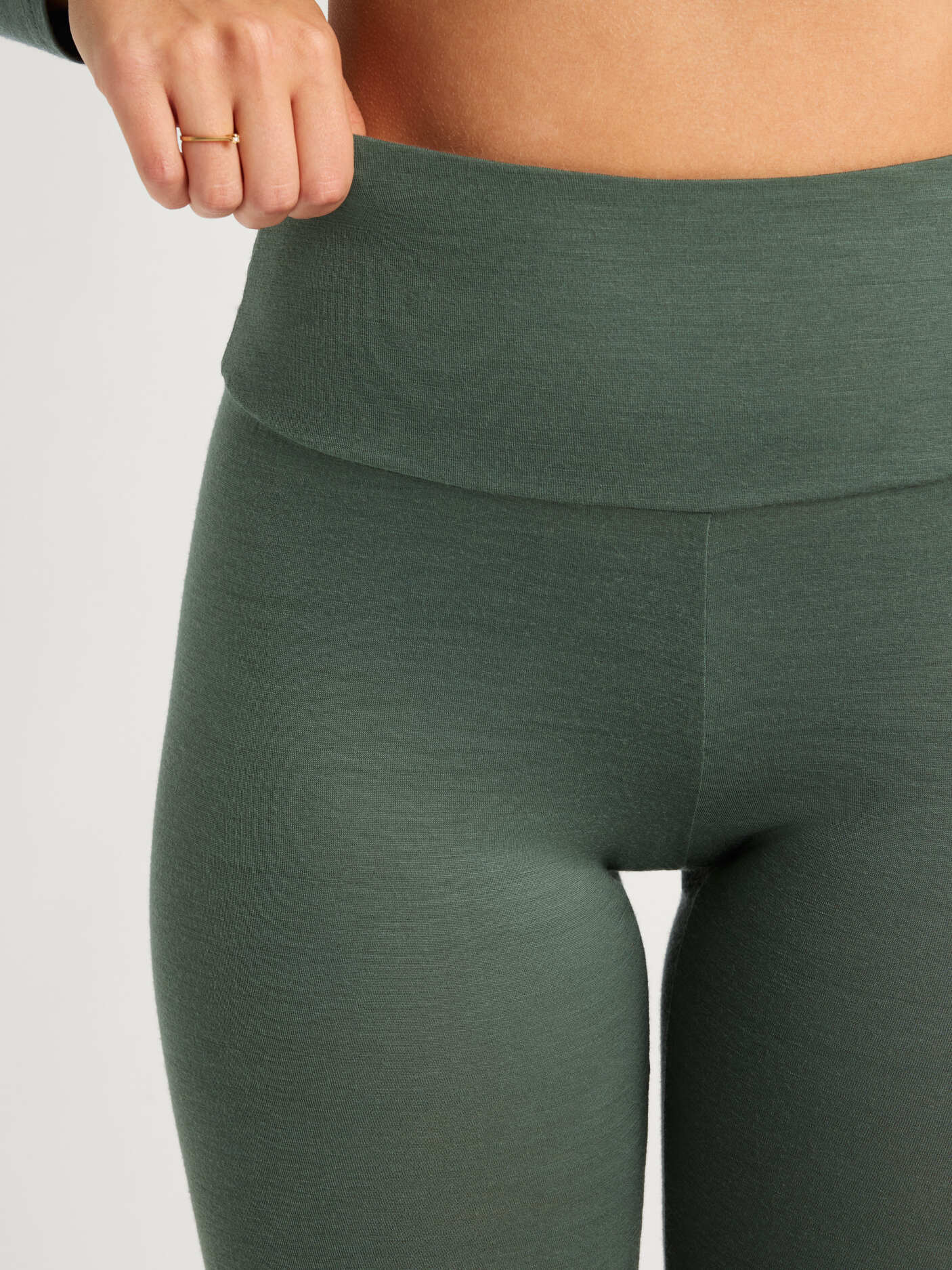 women's base layer pants green