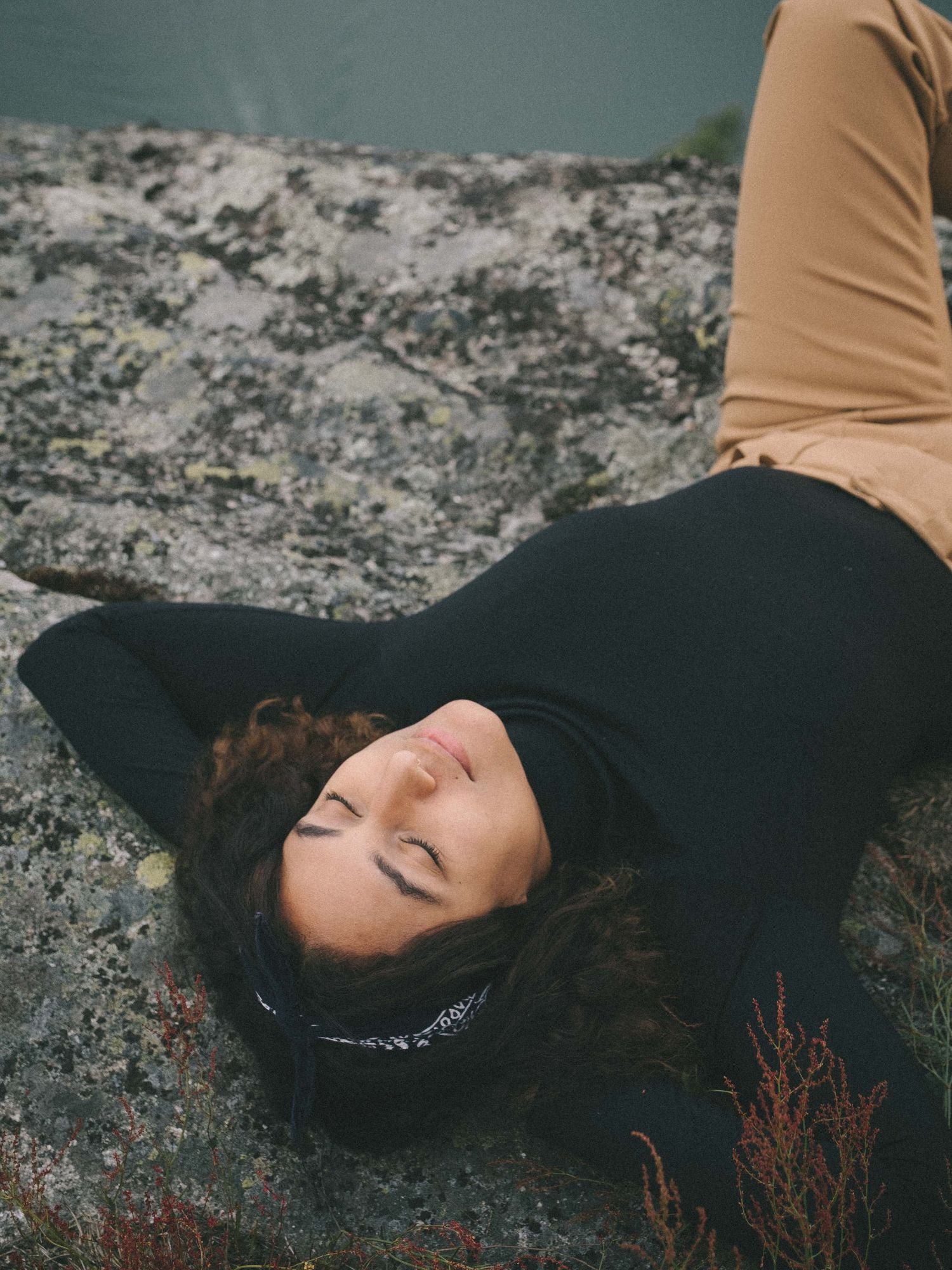 women's merino long sleeve mock neck black