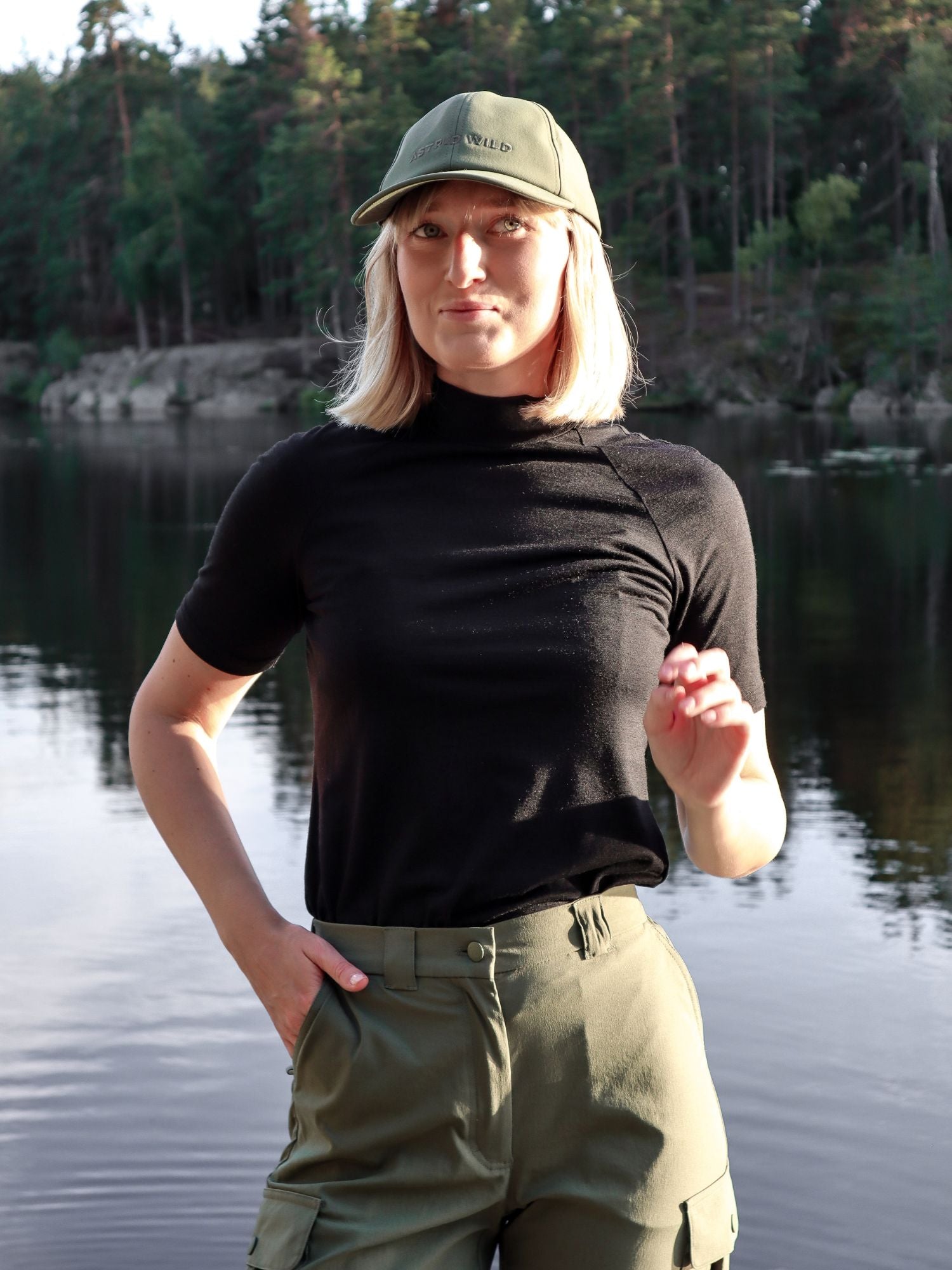 women's merino short sleeve mock neck black