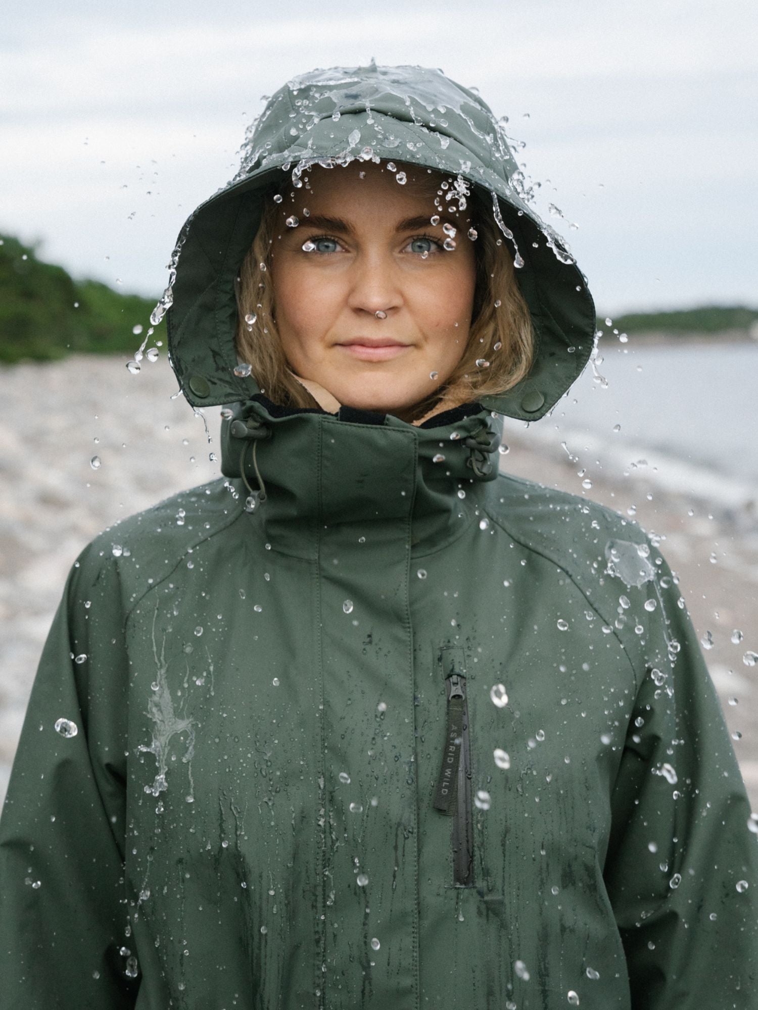 women's waterproof 3L shell jacket green