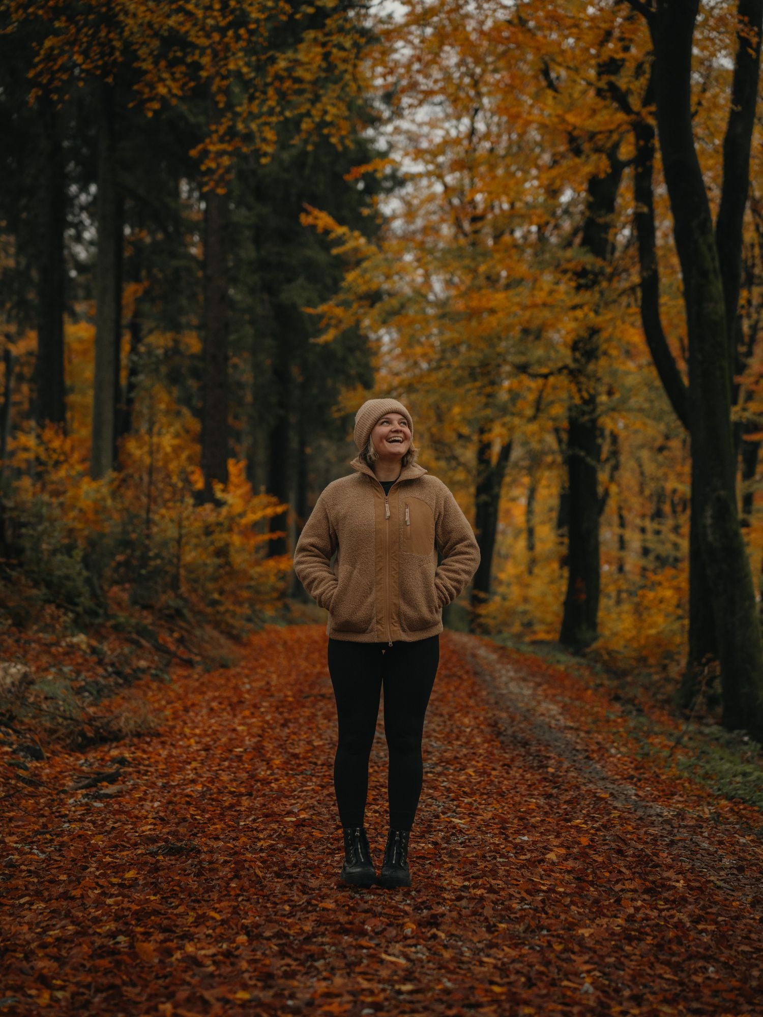 women's fleece jacket camel