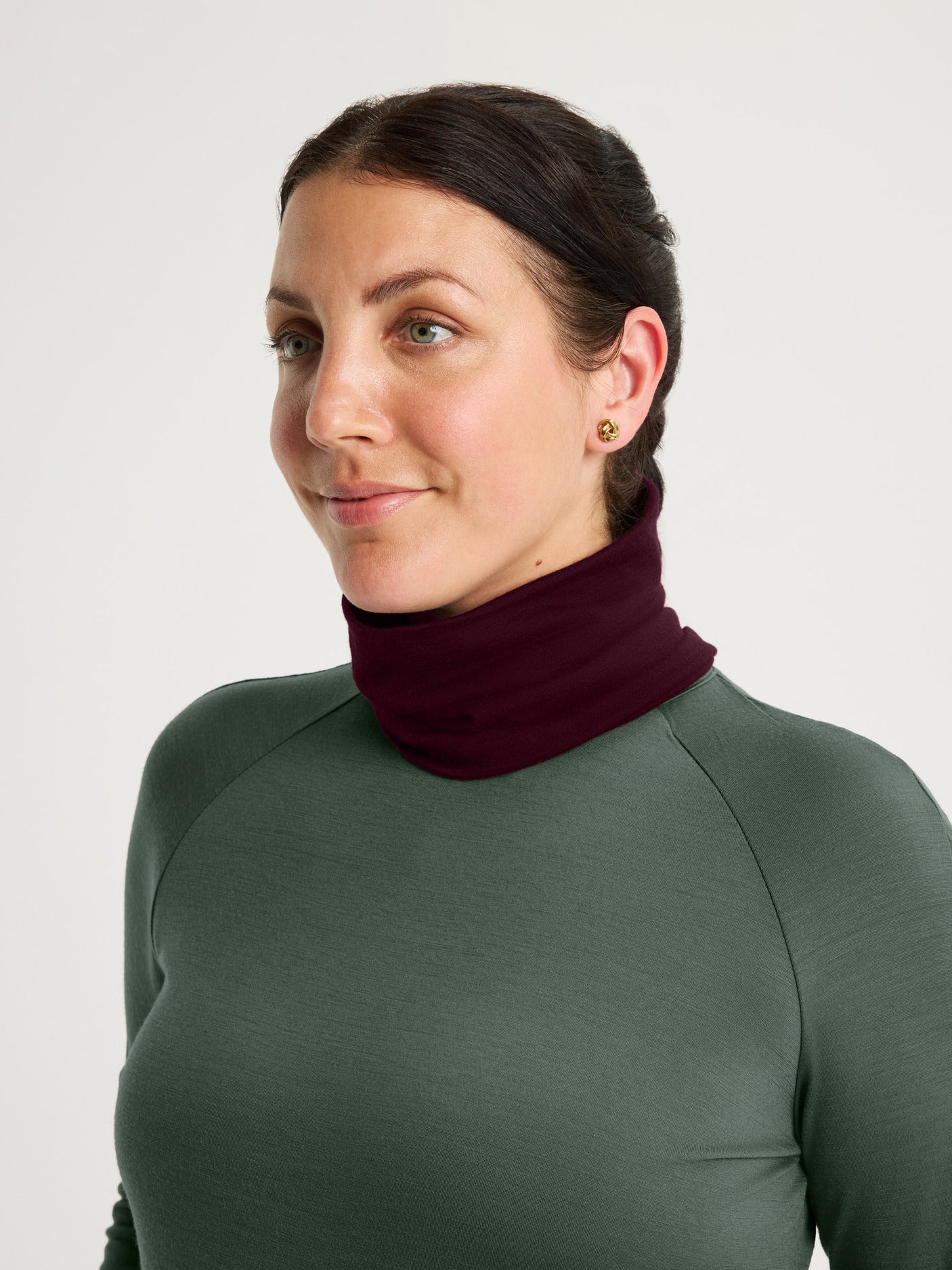 women's neckwarmer merino wool burgundy