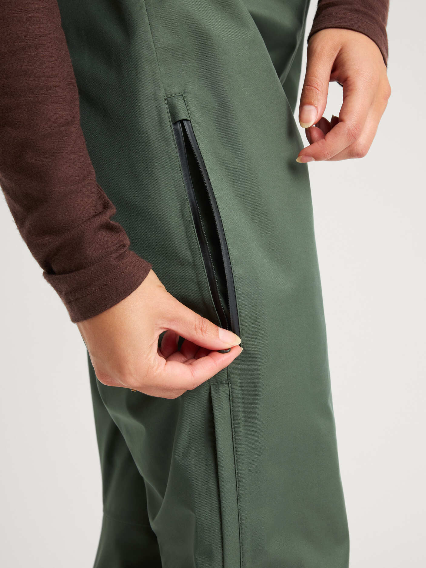 women's shell pants green