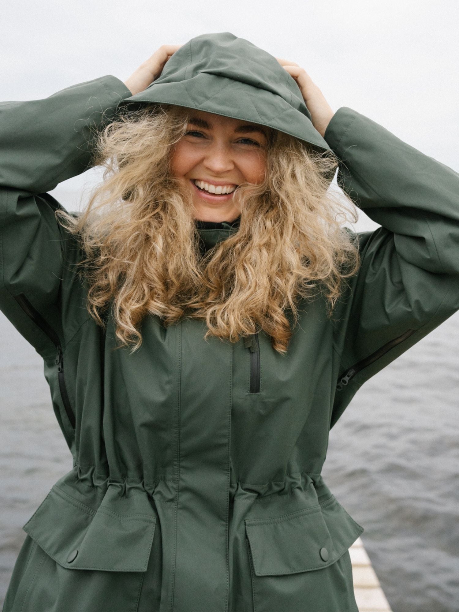 women's waterproof 3L shell jacket green