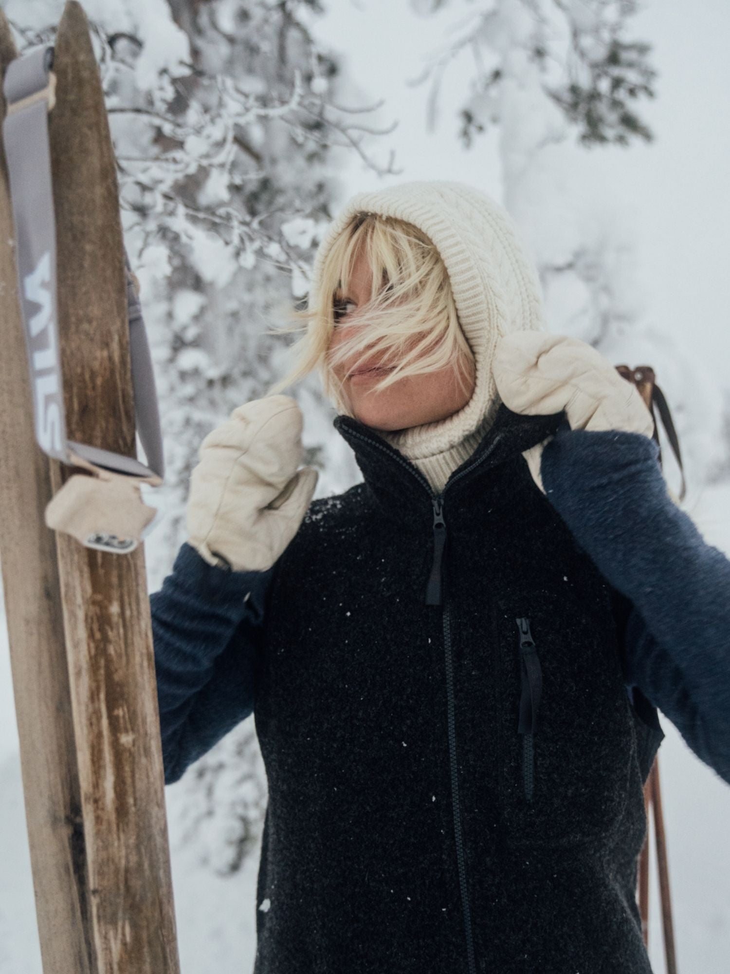 women's fleece vest black