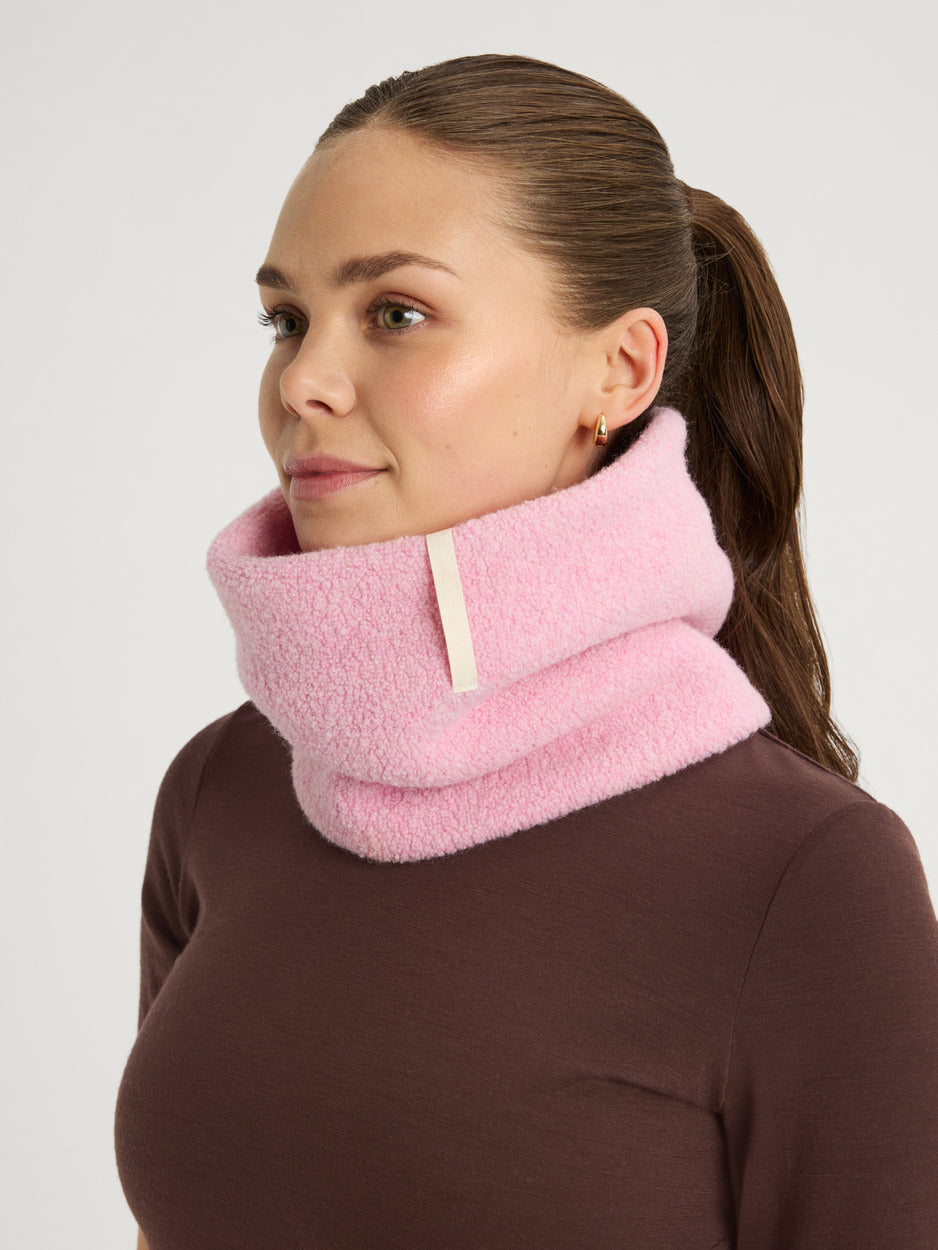 women's wool neckwarmer pink