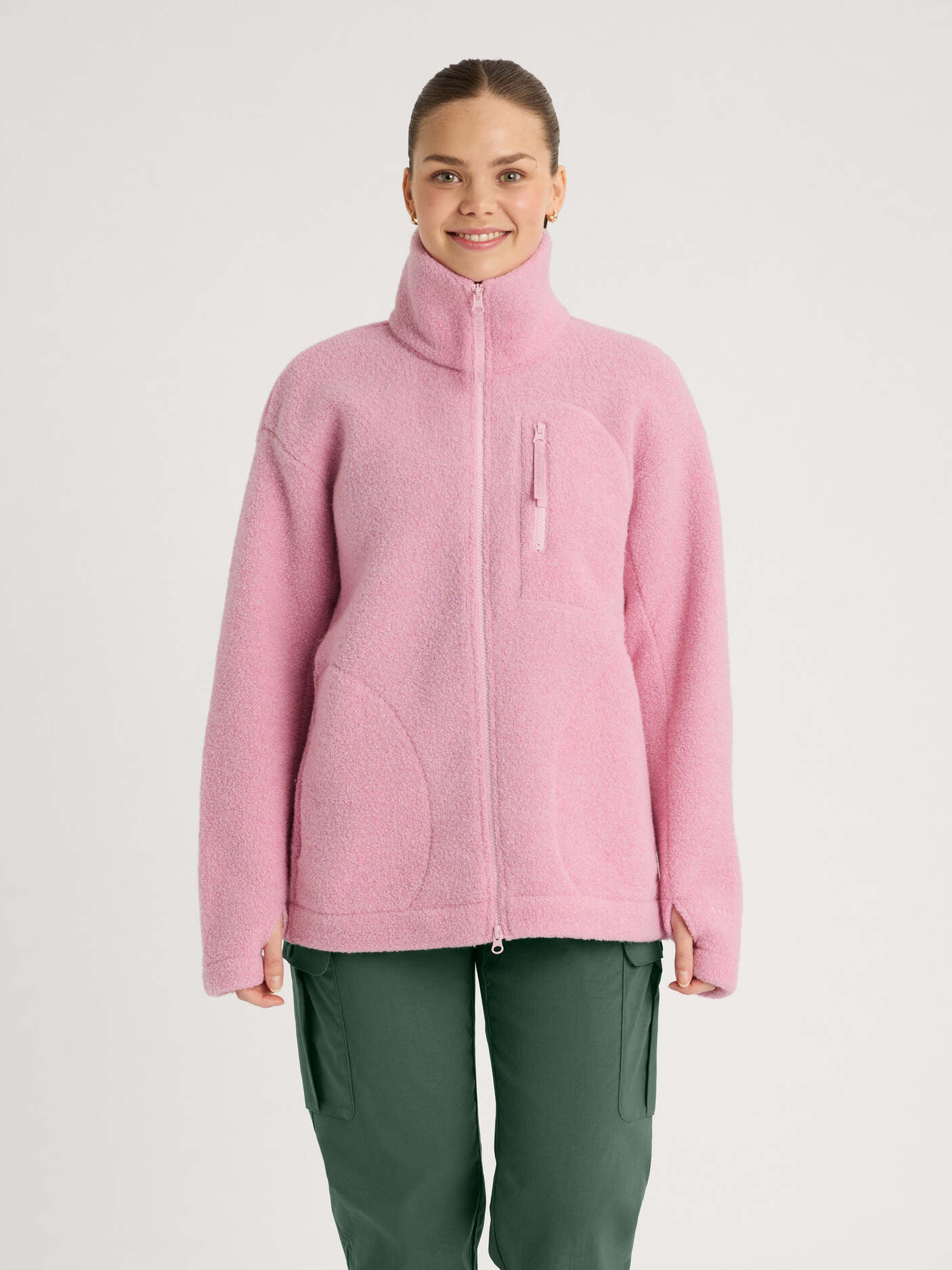 [[S - 167cm / 5'6'']]